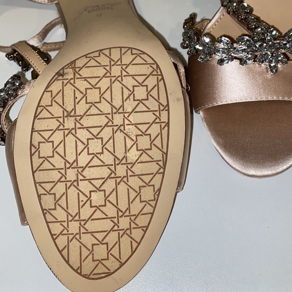 Badgley Mischka Heels - Picture 9 of 12